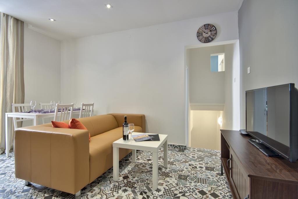 Central Valletta Two Bedroom Apartment Exterior photo
